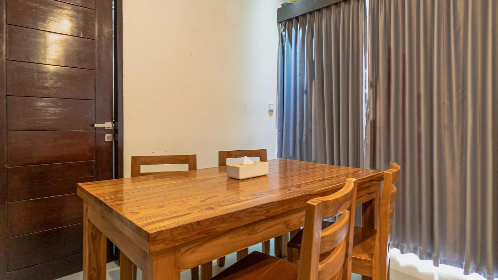 Little Zen Hotel Jimbaran  0*, Jimbaran (Bali) Indonesia