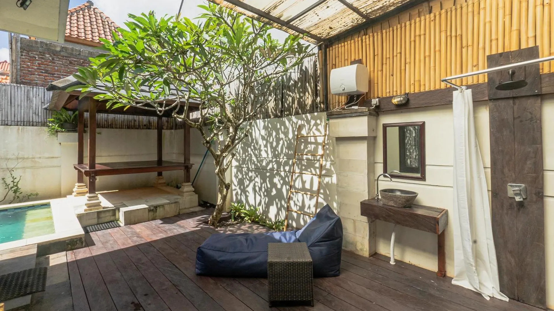 Little Zen Hotel Jimbaran  0*, Jimbaran (Bali) Indonesia